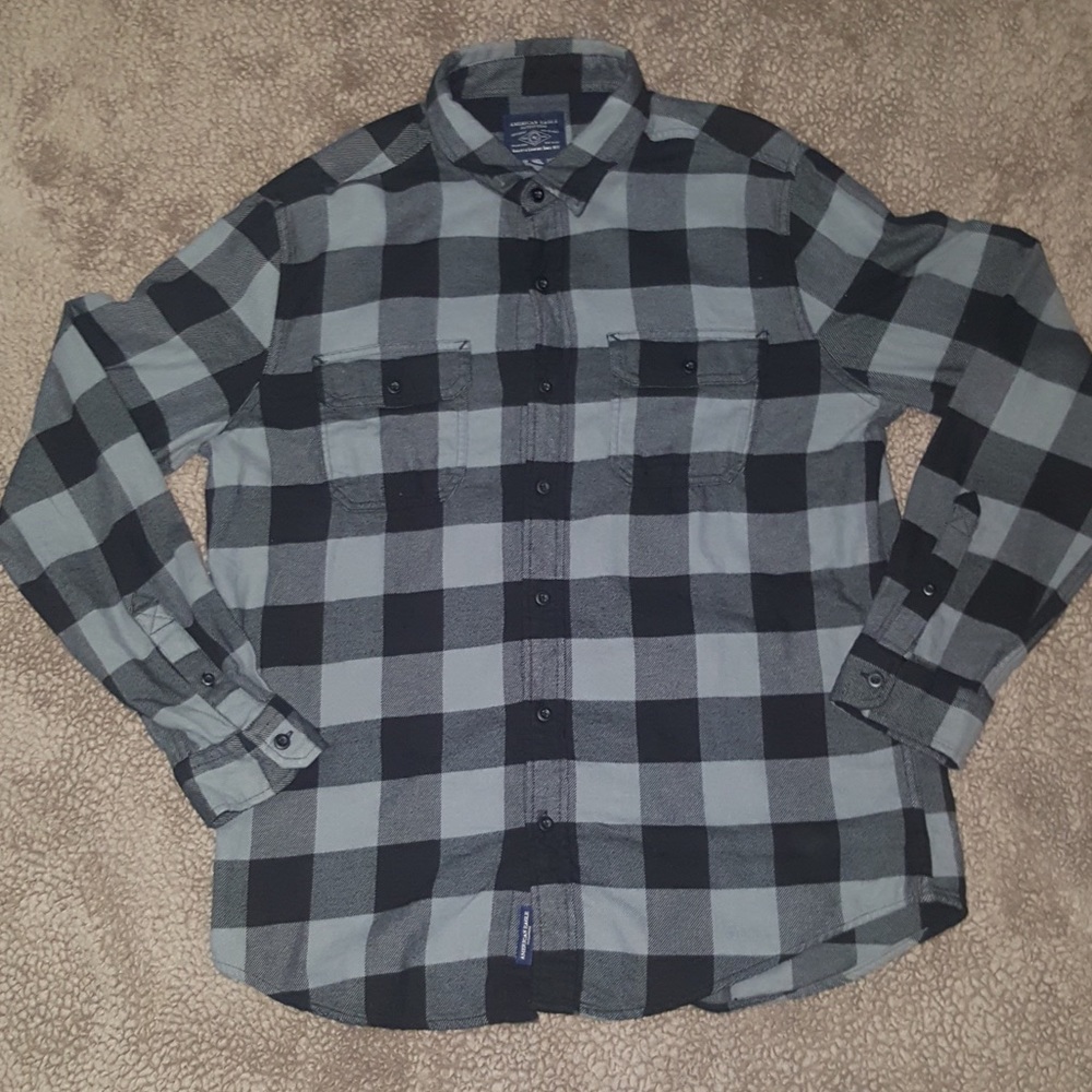 SOFT Men’s Flannel!!!
